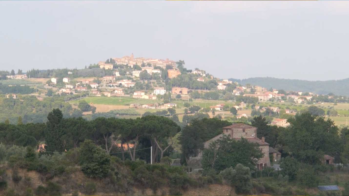 Casa Leone hills